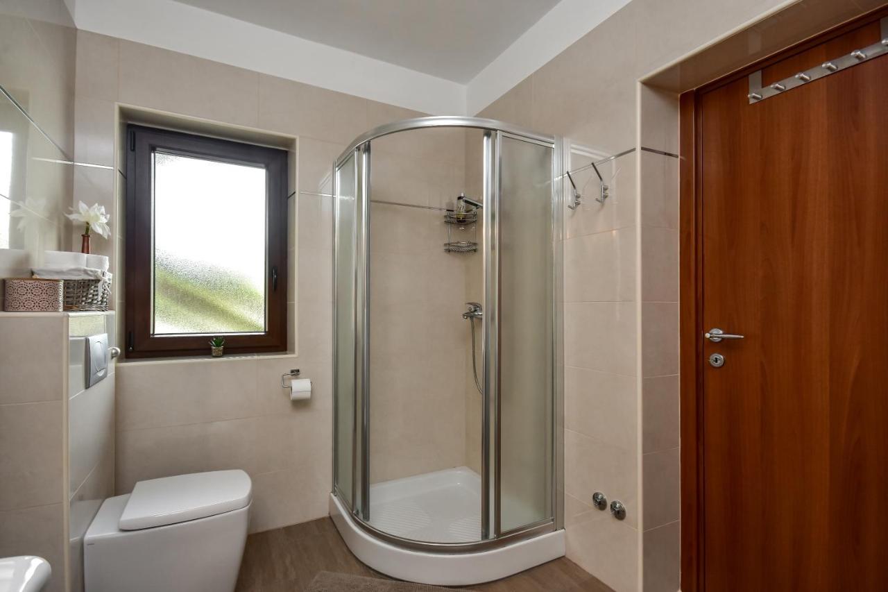 Apartman Grabar Roč Extérieur photo