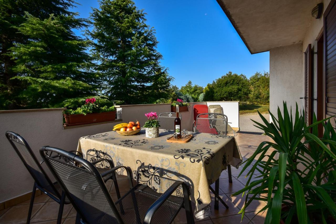Apartman Grabar Roč Extérieur photo